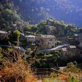 Balade à vélo vers les Gorges et le charmant village médiéval de Malleval (Massif du Pilat/Loire/ Massif Central)