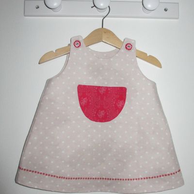 Jolie Robe Trapèze Pour Jolie Petite Fille!