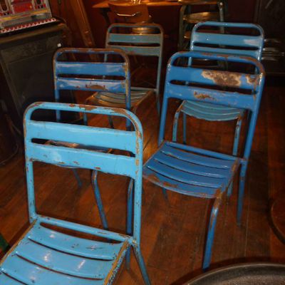 Lots de chaises vintage type Tolix à lattes