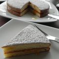 Gâteau au lait chaud et à la confiture, sans gluten