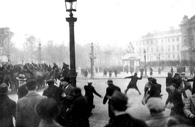 La France survoltée du 6 février 1934 et aujourd'hui