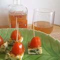 Piques d'omelette aux asperges et bruschetta, deux recettes apéritives autour des boissons arrangées