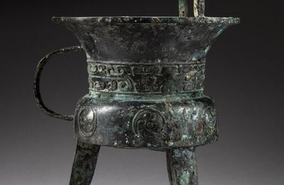 Shang dynasty bronzes sold at Sotheby's Paris, 16 June 2022