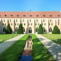 L'ABBAYE DE ROYAUMONT : UNE EXPERIENCE A VIVRE / AN EXPERIENCE TO LIVE