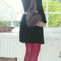 LOOK JUPE VINTAGE NOIR/COLLANT ROUGE ET SOUS PULL NOIR