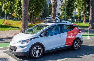 We’re blowing it with self-driving car safety reporting, Cruise says