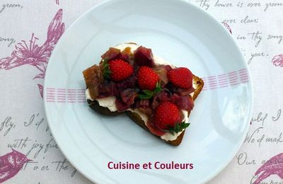 Tartine ricotta/rhubarbe rôtie à l'érable 