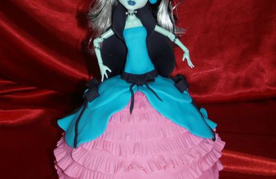 Gâteau Poupée Monster High