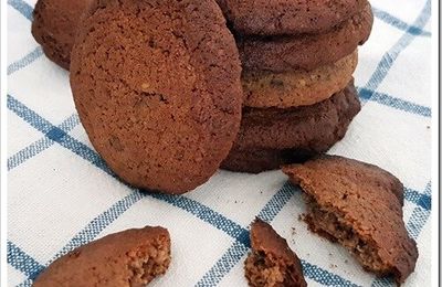 Cookies au blé noir, noix de pécan et pistoles de chocolat