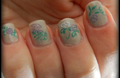 Nailstorming #Fleur