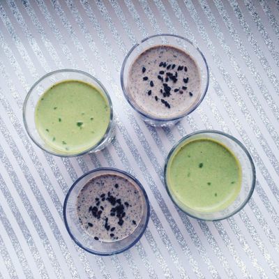 Mini panna cotta au thé vert & Mini panna cotta au sésame noir 