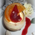 Verrine de nougat glacé /calisson et coulis de fruits rouges