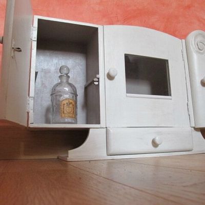 Ancienne coiffeuse...modernisée