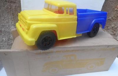 00944 PICKUP TYPE US MARQUE TUDOR ROSE
