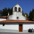 photos: La Espina, entre Salas et Tinéo, église, vaches espagnoles et albergue El Texu