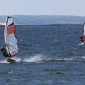 Windsurfeurs au jibe à Marseillan le 15 avril après-midi