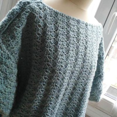 Pull au crochet pour un tout petit budget