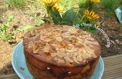 Gâteau aux fruits variés et à la crème fraîche