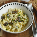 TAGLIATELLES À LA TRUFFE, CRÈME PARFUMÉE À LA SAUGE