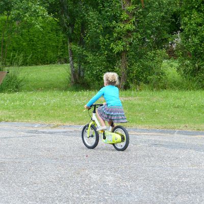 Je fais du vélo sans roulettes!