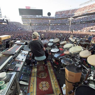 GRATEFUL DEAD STORY I/... : 3,2 millions de $ pour une guitare ayant appartenu à Jerry Garcia