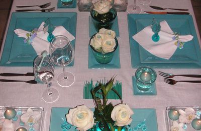 Table turquoise