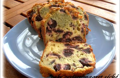 CAKE AUX CERISES /MAGRET SECHE ET FROMAGE DE BREBIS 