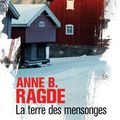  « Lorsque le téléphone sonna à dix heures et demi un dimanche soir, il en savait bien sûr la raison. »