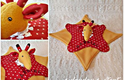 Gabriel le doudou plat girafe