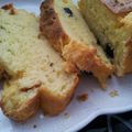 Cake à la brousse et aux olives noires