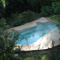 Tour de piscine en Deck Radiata, Piscine de chez Azur.