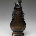 Vase with cover and base, 18th century, Qing dynasty (1644–1911)