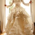 Découvrez l'univers de Marjorie G. CREATION ,créatrice de robes de mariée et corsets !