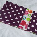 Pochette pour I-phone en toile enduite violette, touches de couleurs