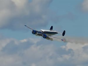 Réplique RC d’un mythique bimoteur: le Beechcraft B18.