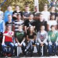 Septuple quenelle sur la photo de classe de Bac Pro au Lycée Monge à Chambéry