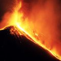  volcan en eruption  au guatemala    santa maria