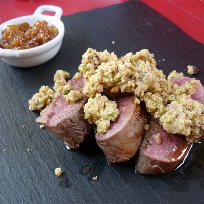 Magret de Canard et son crumble de pistache