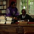Les manuscrits de la vente aux enchères annulée des livres de Léopold Sedar Senghor au Sénégal 