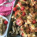 Gratin de pâtes, ricotta, pesto et tomates