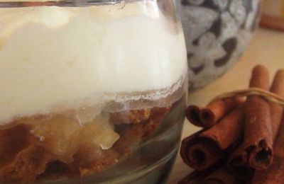 Tiramisu pomme-spéculos & sauce au caramel beurre salé