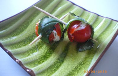 Bouchées apéritives tomates - chèvre - basilic