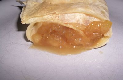 CREPE AU CARAMEL DE VERGEOISE ET POMME