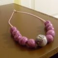 Collier perles violette et rose 