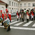 LES ANCIENS DRAGONS DE L’IMPÉRATRICE DÉFILENT EN COMPAGNIE DE L’EMPEREUR.