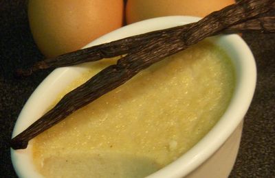 Crème aux oeufs vanillée