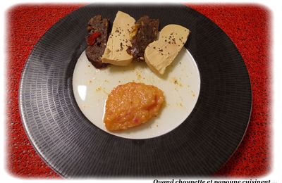 FOIE GRAS DE CANARD ET BERAWECKA SUR GELEE AU GEWURTZTRAMINER, CHUTNEY POMMES-POIRES-BERGAMOTE