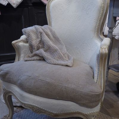 Peindre un fauteuil,