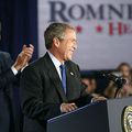 George W Bush soutien officiellement Mitt Romney