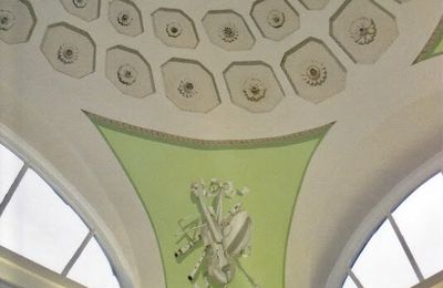 Michael Dillon. Details from a painted dome with trompe l'oeil decorative plasterwork; Richmond, London, 2008